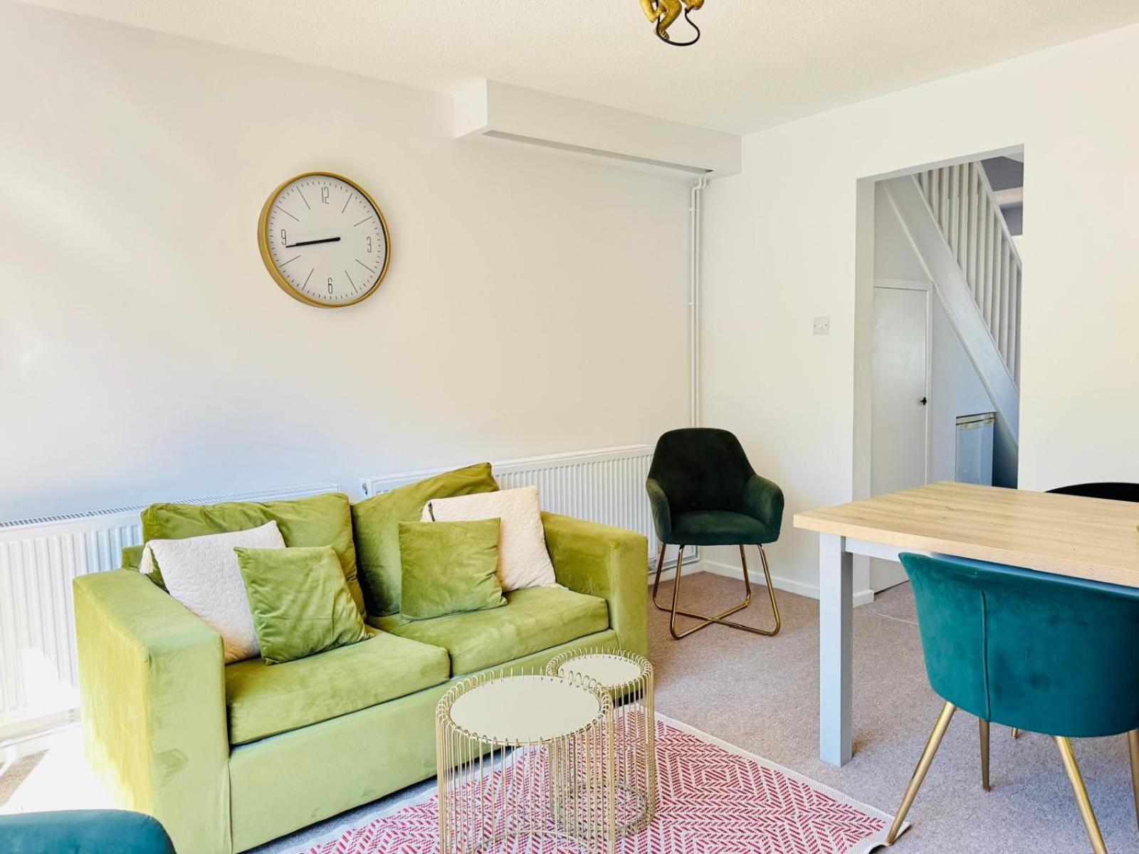 2 Bed House, Sleeps 6, Dog Friendly, Close To A14 M11, With Garden & Parking Long Stay Work Contractor Leisure, Jade CBG Екстериор снимка