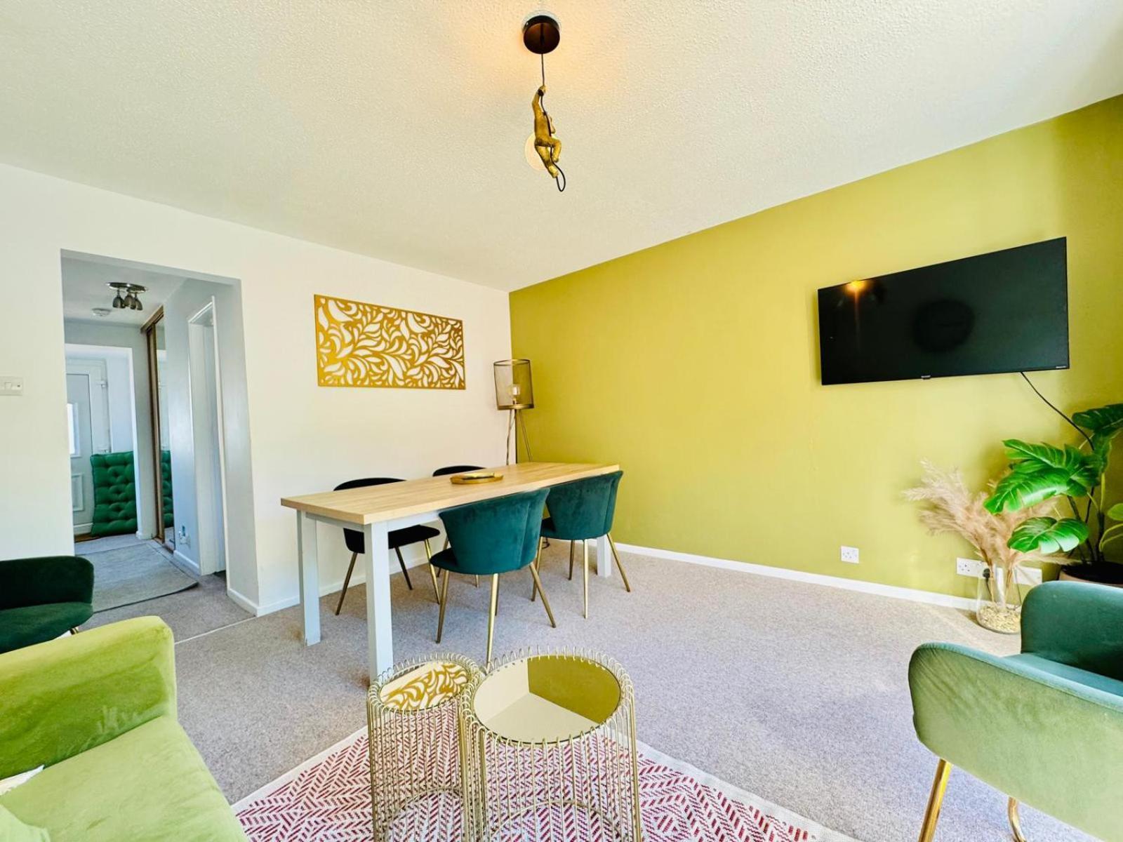 2 Bed House, Sleeps 6, Dog Friendly, Close To A14 M11, With Garden & Parking Long Stay Work Contractor Leisure, Jade CBG Екстериор снимка