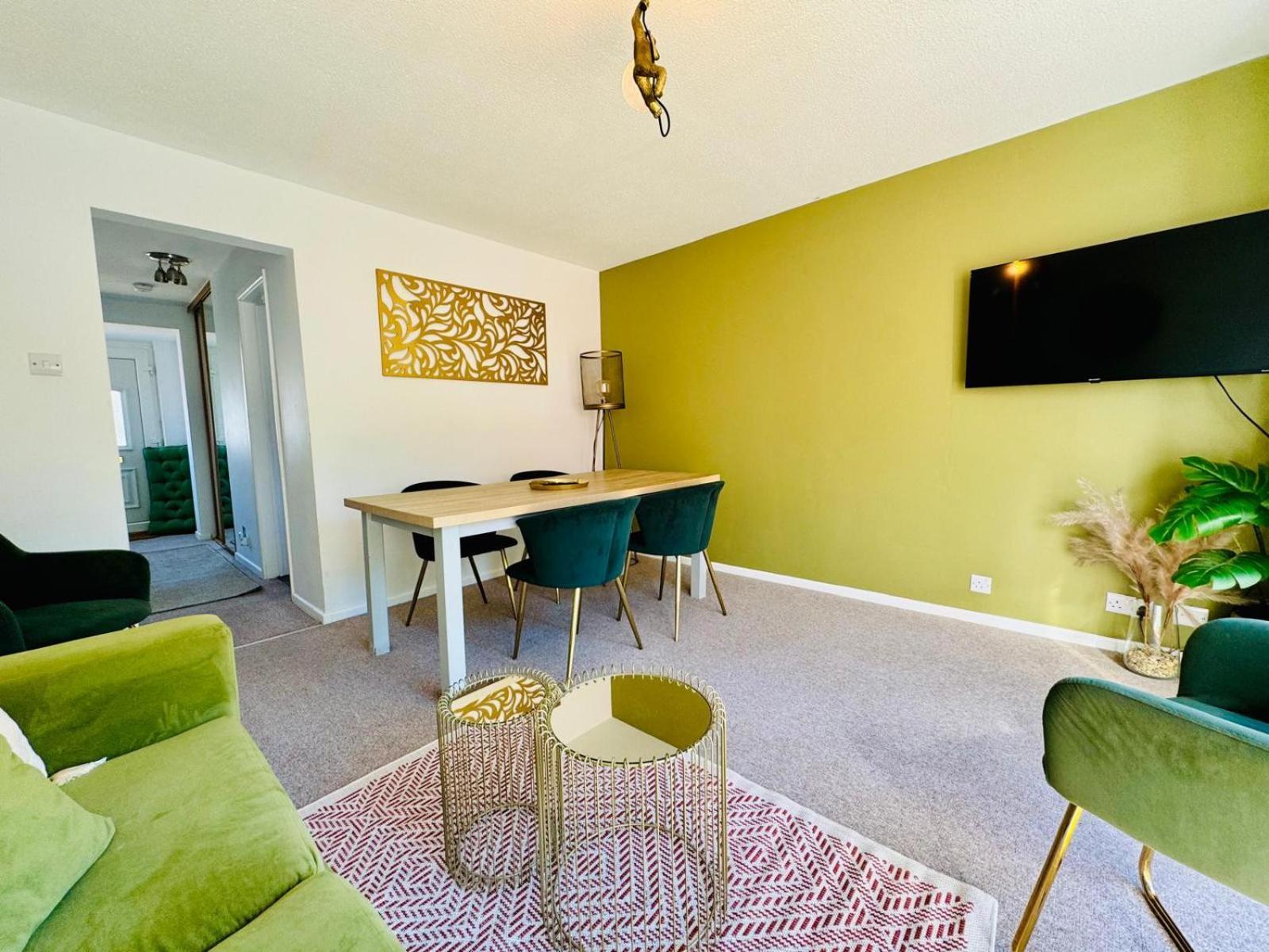 2 Bed House, Sleeps 6, Dog Friendly, Close To A14 M11, With Garden & Parking Long Stay Work Contractor Leisure, Jade CBG Екстериор снимка